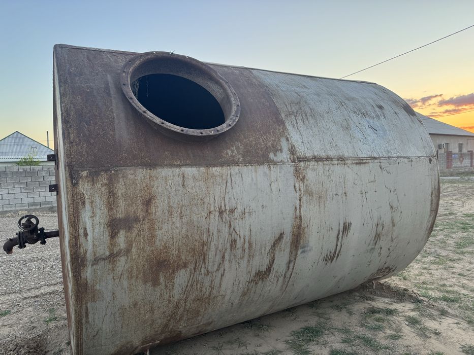 Емкость бочка резервуар сатылады 10 куб