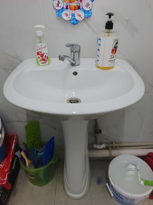 продам раковину и унитаз