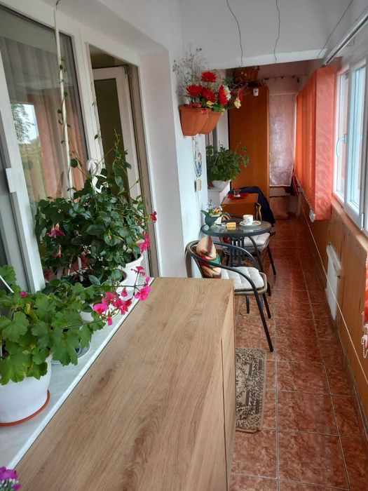 Apartament trei camere Otopeni