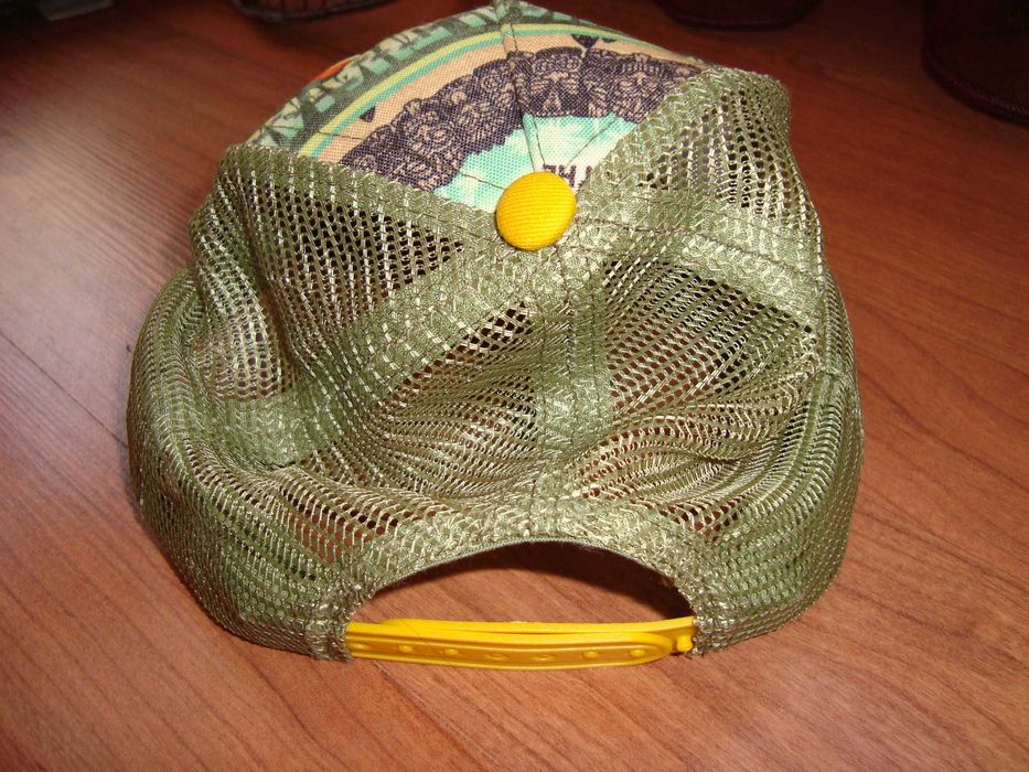 Desigual зелена бейзболна шапка с козирка "Go With the Flow"