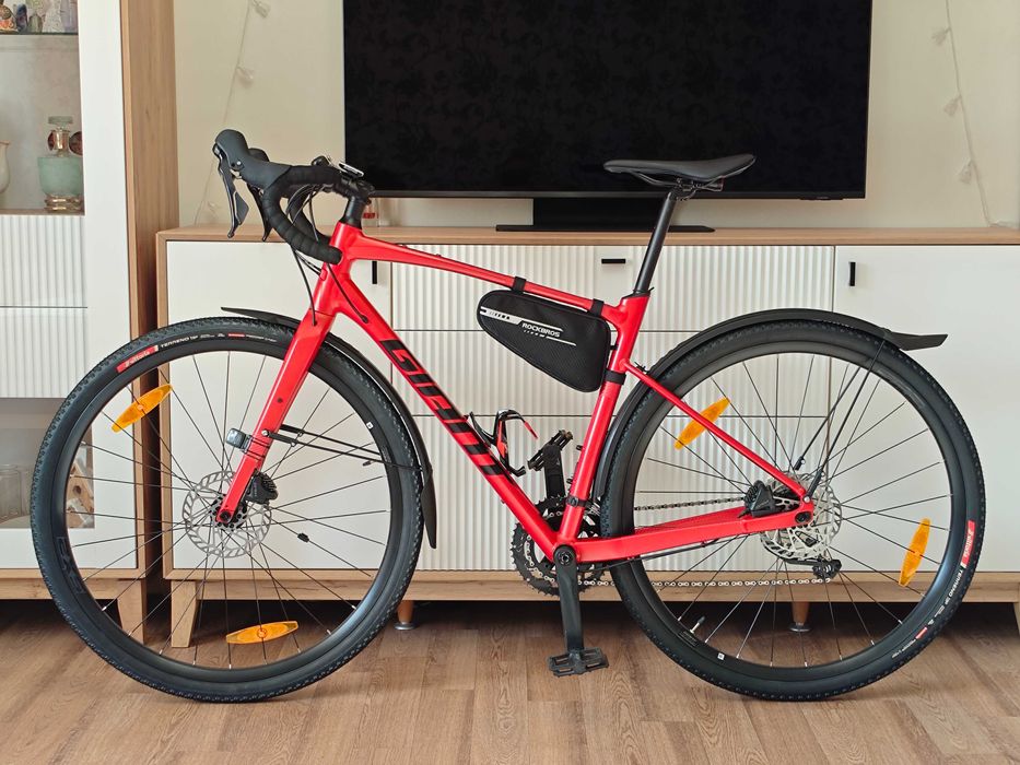 Велосипед Giant Revolt 1