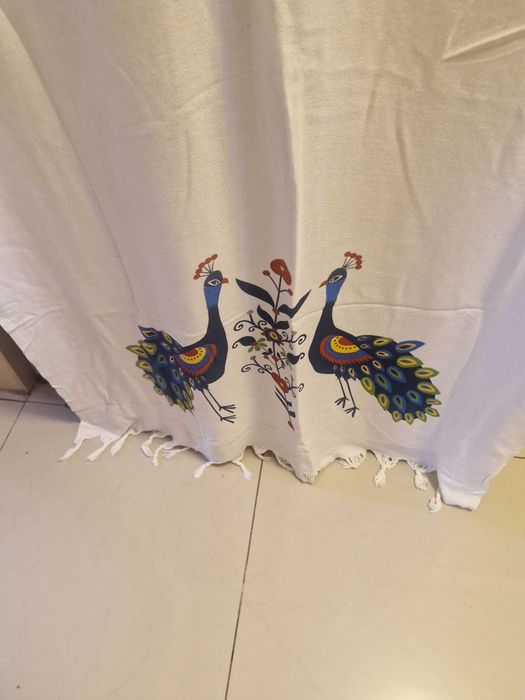 Продават се три броя плажни хавлии