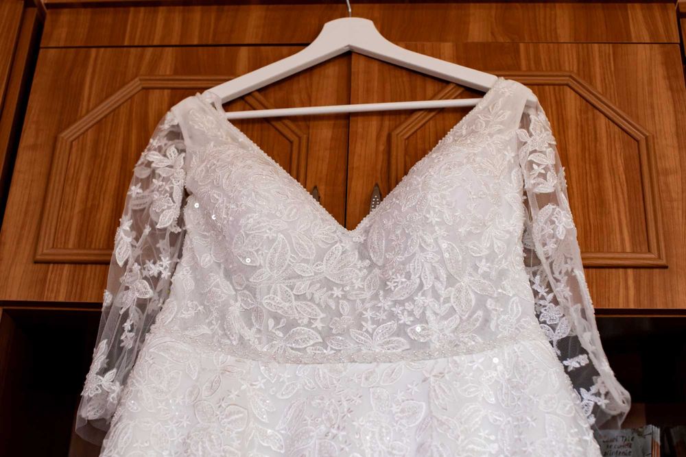Rochie de mireasa model A-LINE