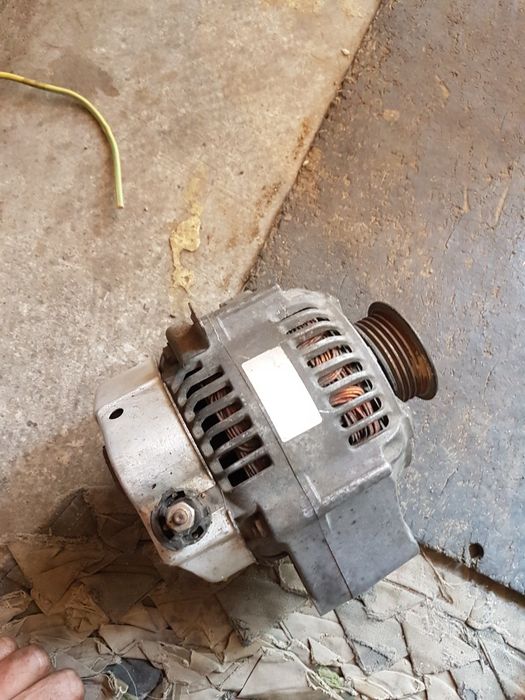 Мотор 3S-FE  по запчастям.