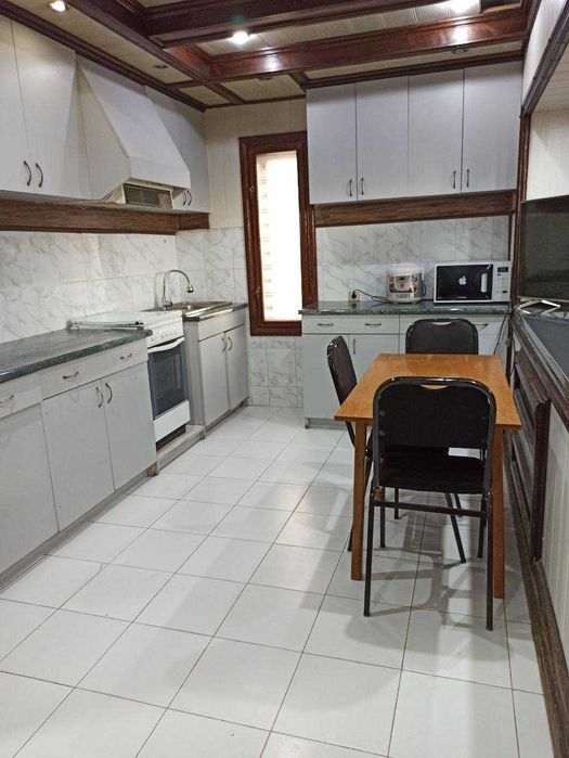 БЕЗ КОМИССИИ! Ц-12 просторная квартира в центре 3 комнаты