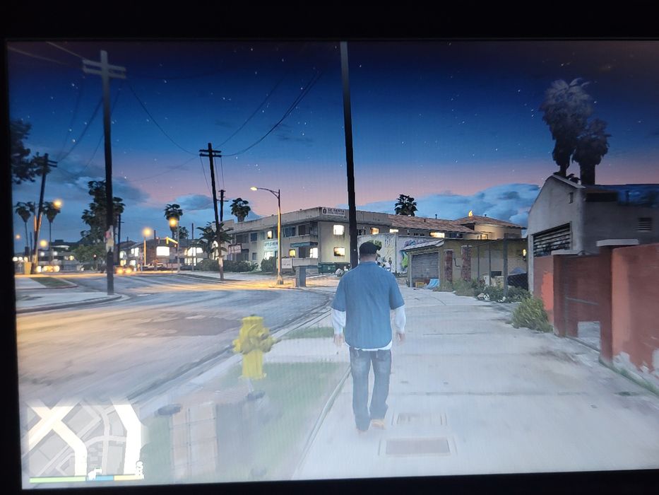 Ноутбук  Lenovo ideapad (GTA 5 тянет)