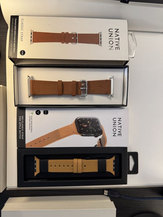 Кожанные ремешки Native Union для Apple Watch