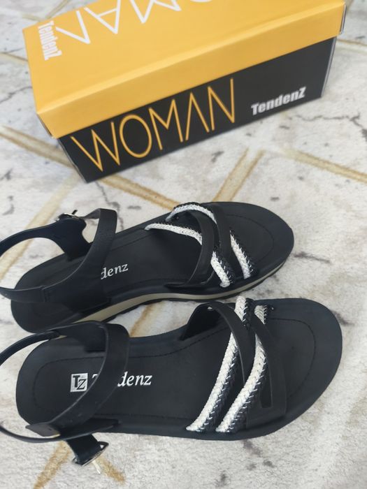 Дамски нови сандали 36