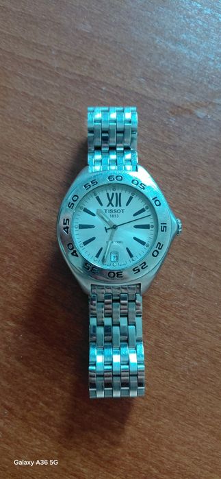 TISSOT  идеален часовник