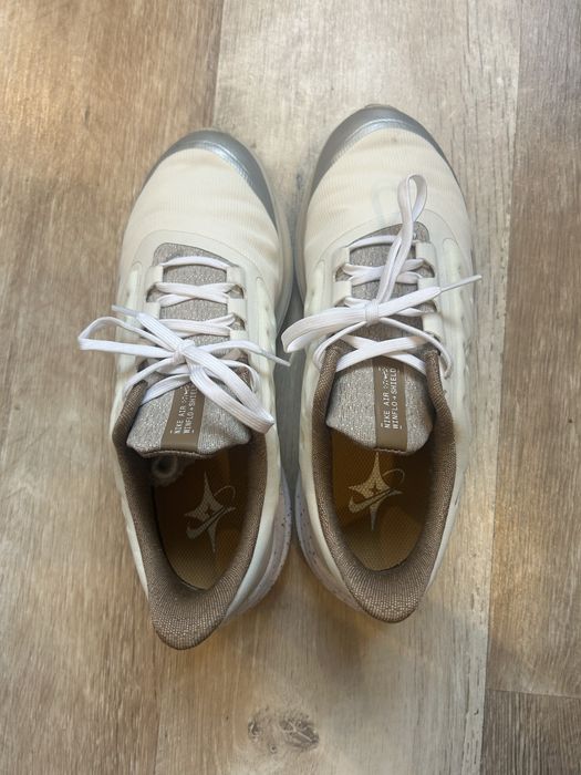 Nike Air Zoom Winflo 9 Shield 40 номер