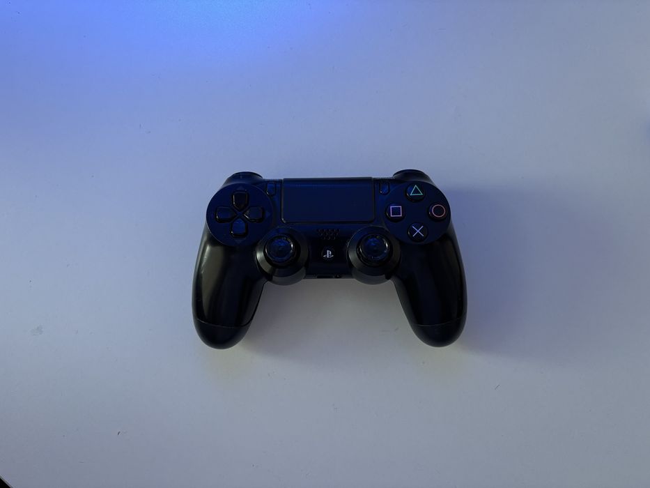 Ps4 slim 408gb COMPLET