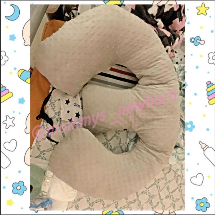 Подушка для кормления двойни близнецов