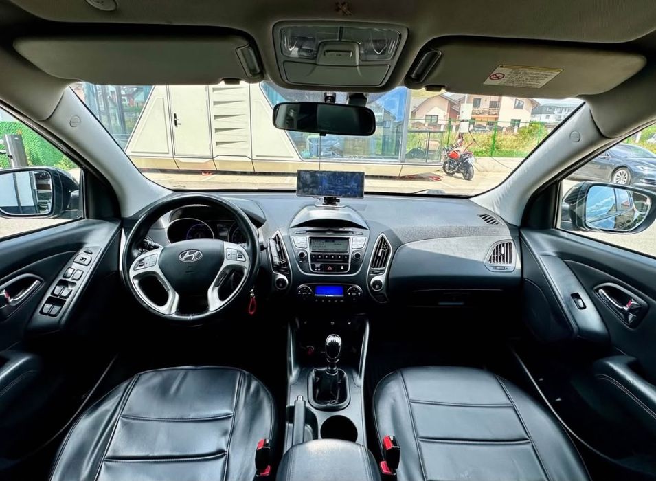 Vând sau  Hyundai IX35