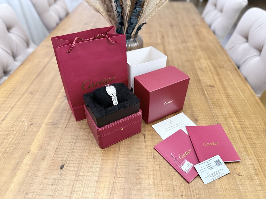 Часы Cartier Panthere Diamond