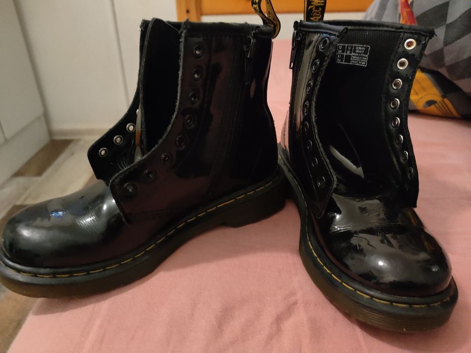 Bocanci Dr. martens
