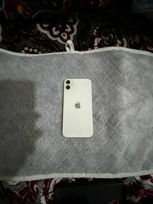iphone 11 64 GB xolati zor
