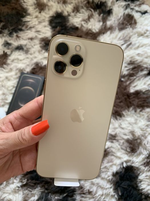 Айфон 12 про макс