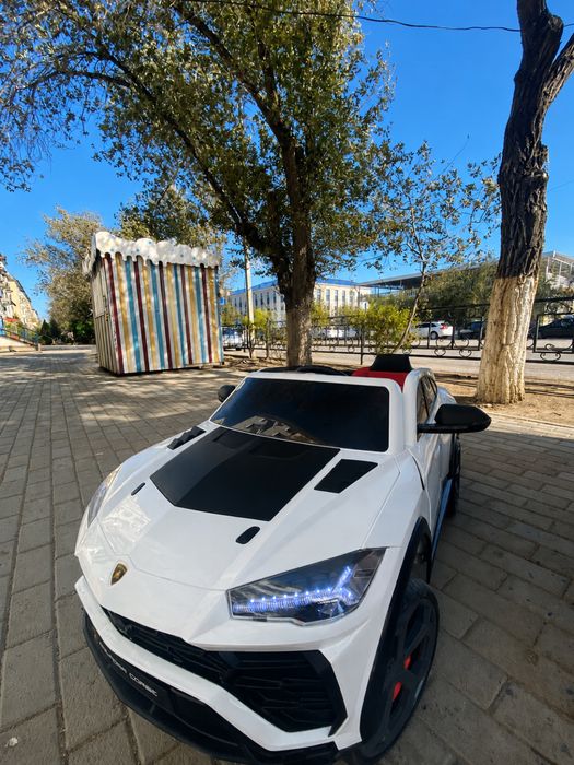 Детский электромобиль Lamborghini URUS 4wd