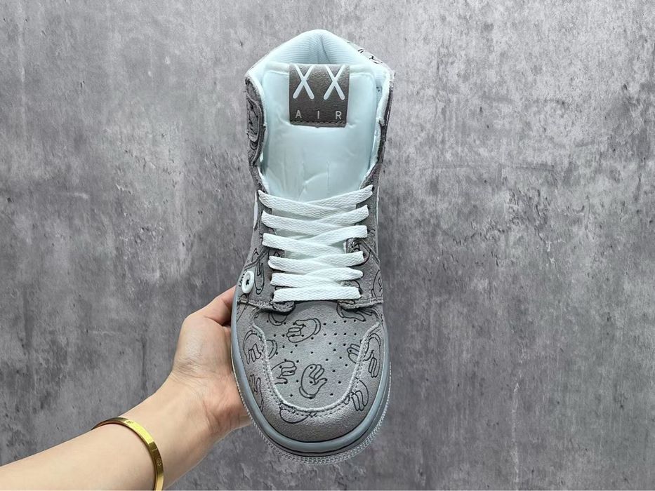 Нови мъжки маратонки Kaws x Nike Air Jordan 1 High Kaws Companion