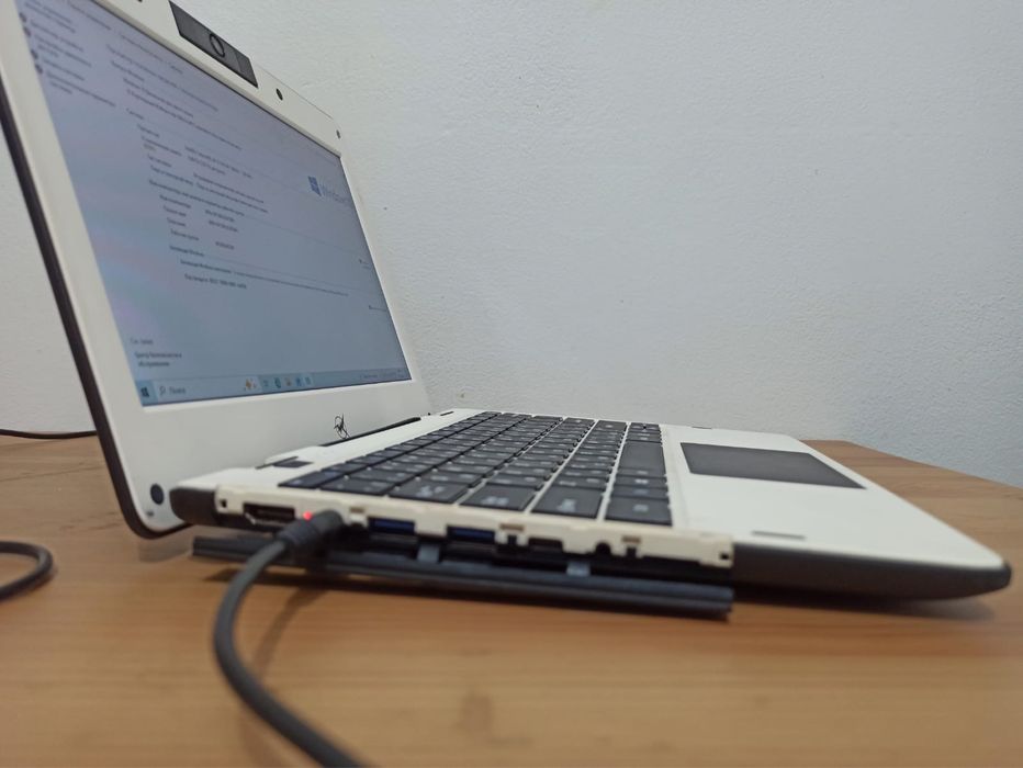 intel Celeron J4115/RAM 8Gb DDR4/SSD 64Gb/intel UND Graphics