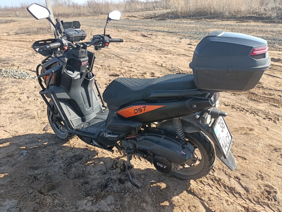 Продам скутер Танк