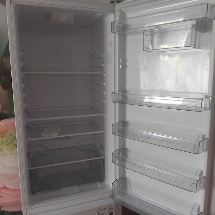 Продам холодильник Беко