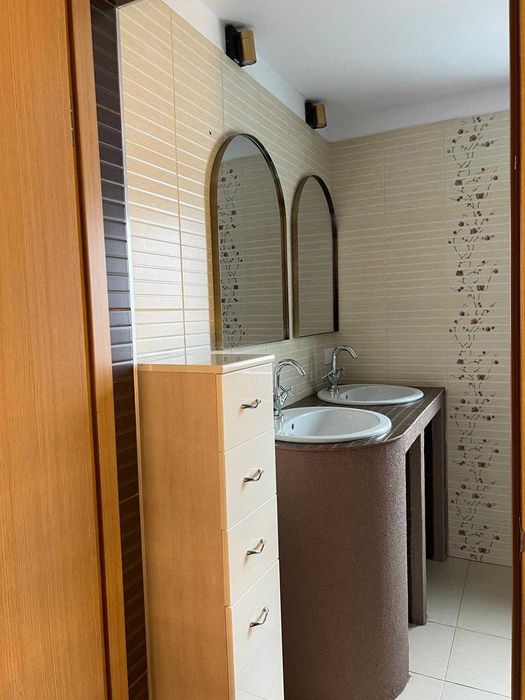 Duplex 4 camere | 112 mp utili | teren 246 mp | garaj lipit de casa | terasă 35 mp | Str. Someșului Florești