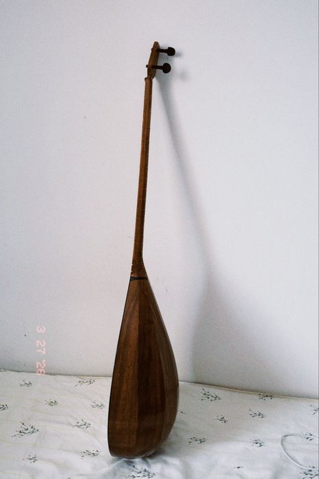 Домбыра сатылады