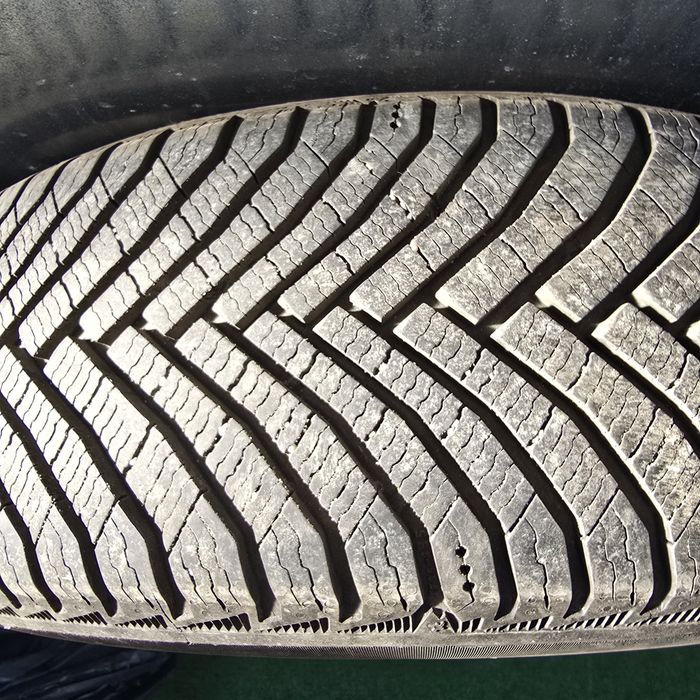 Комплект зимни гуми Michelin Alpin 7, 195/65 R15