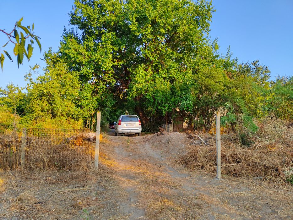 Продава се Парцел в Перущица - 424 кв.м за 68 €/кв.м - Снимка #3