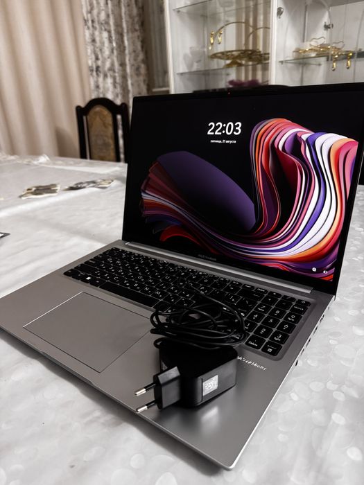 Ноутбук ASUS VivoBook X1605ZA