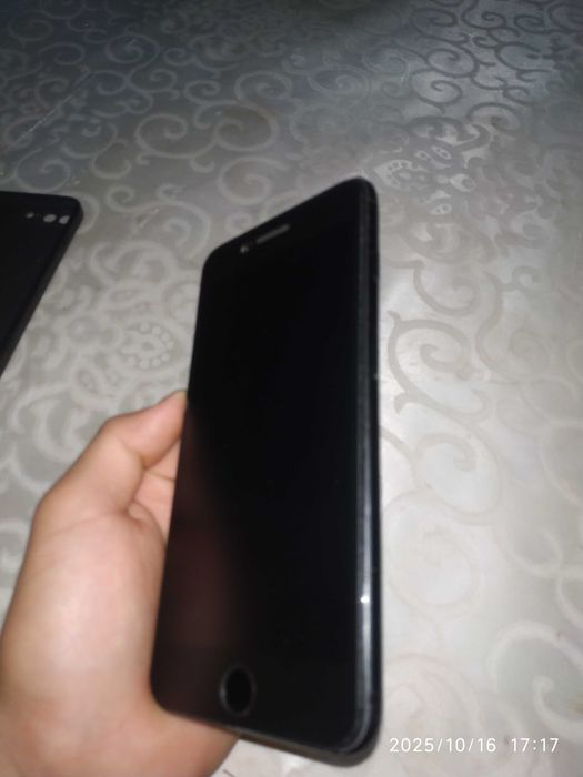 iPhone 7 + состояние нормальный