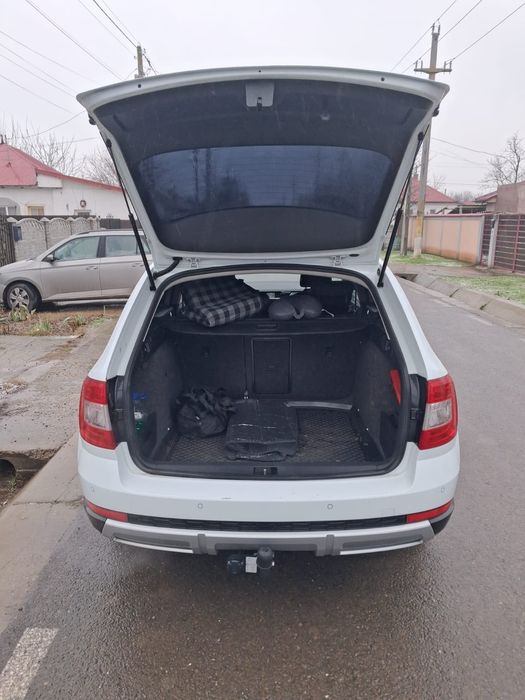 SKODA OCTAVIA Scout 4x4 2016 automata