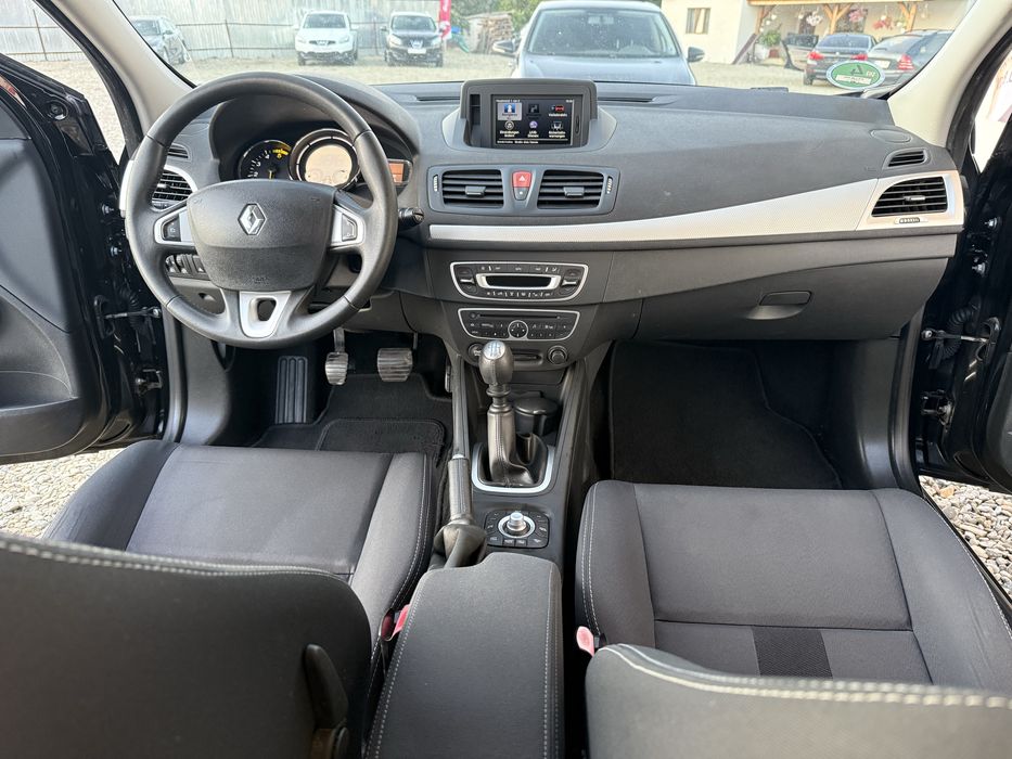 Renault Megane 12/2011 Euro 5 1.9 dCi 130 CP  SE POATE IN RATE
