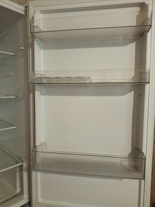 Продам холодильник новый