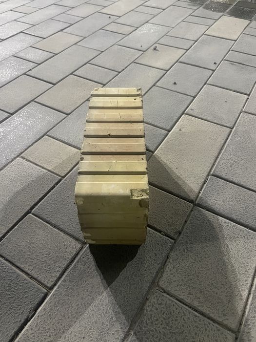 Продам кирпич полутарный