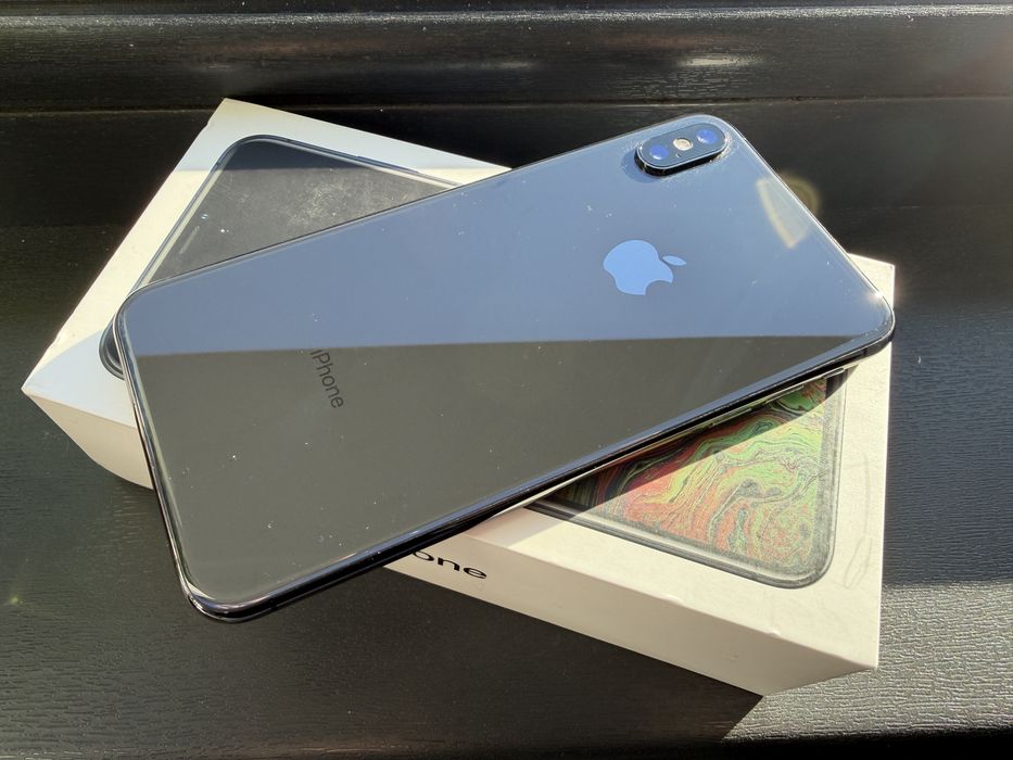iPhone XS Max | 64 GB | Black | Neverlocked