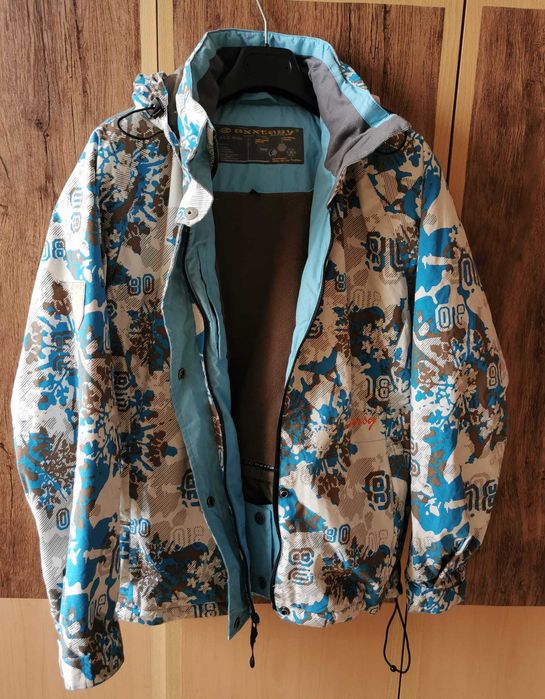 Дамско яке за ски и сноуборд