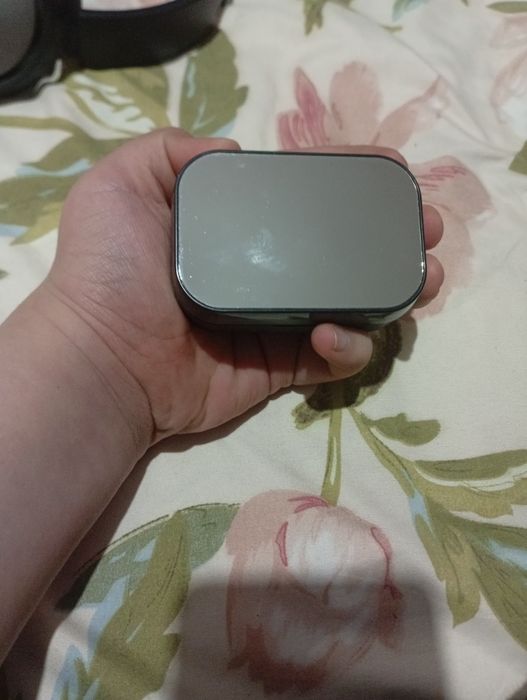 Продам наушник с экраном