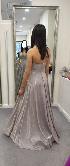 Абитуриентска рокля