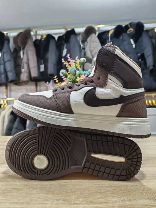 Зимние женские кроссовки ATR — тепло, стиль и удобство