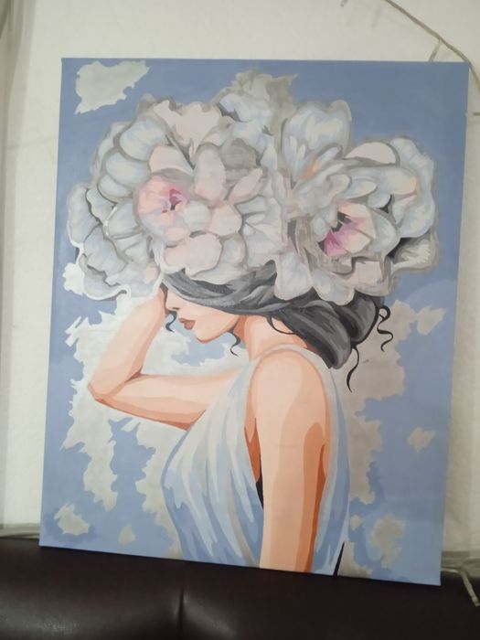 Продам две картины с алмазной мозаики.