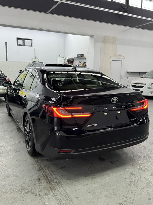 Toyota camry limited 2.5