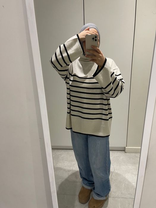 Свитер шерстяной