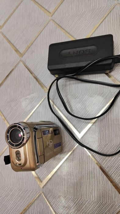 Видеокамера Sony Handycam HDR-CX550E