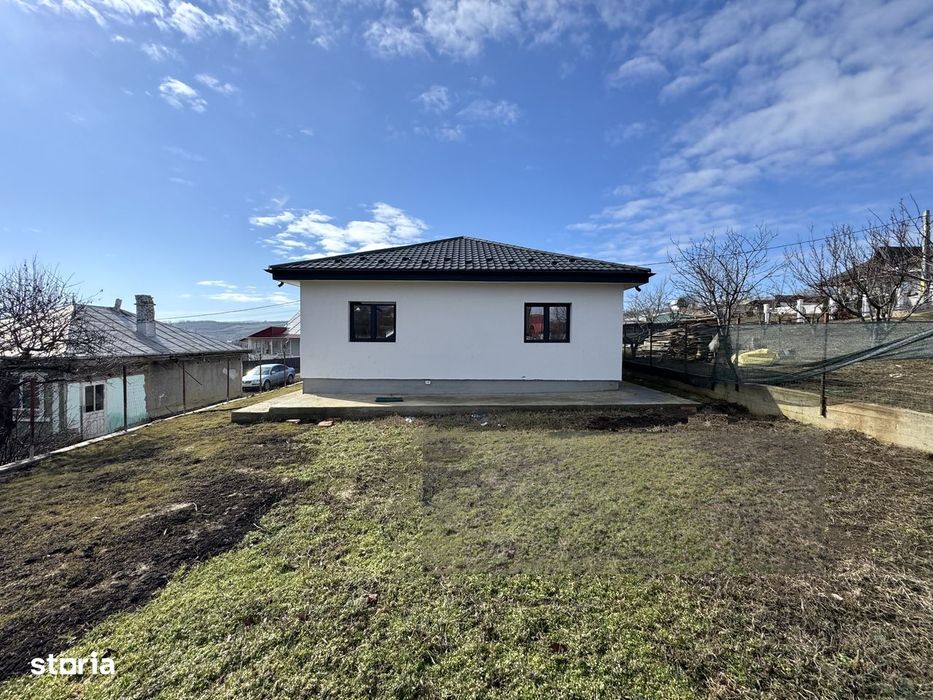 CANALIZARE! Dressing! Incalz in pard! Casa 3 camere, Tomesti