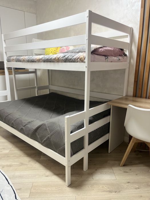 Двухярусная кровать