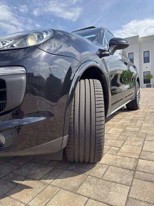 PORSCHE Cayenne 0 — imagine 3