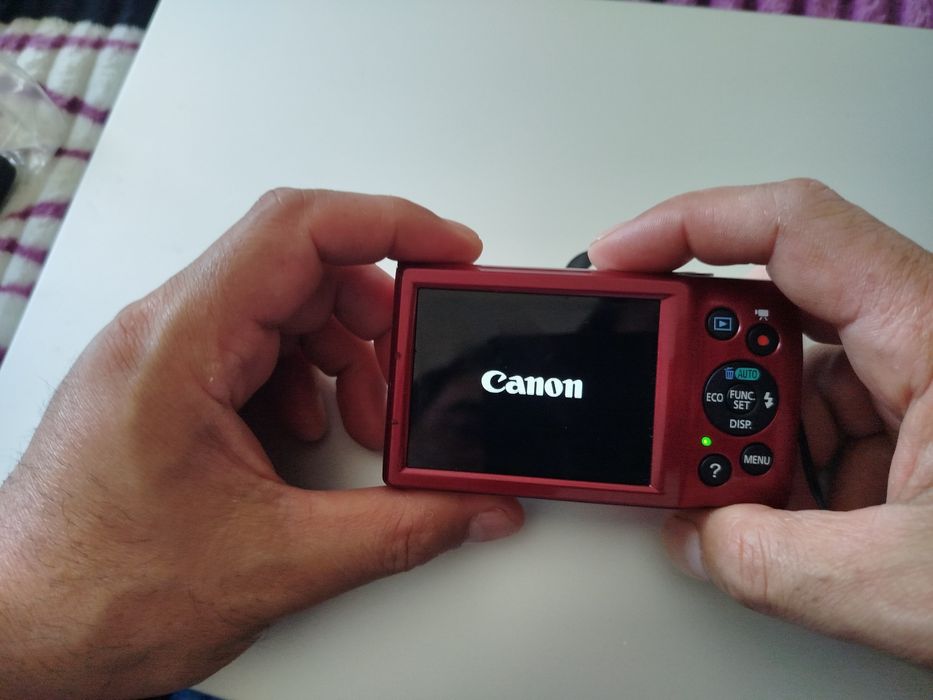 Cameră foto Canon