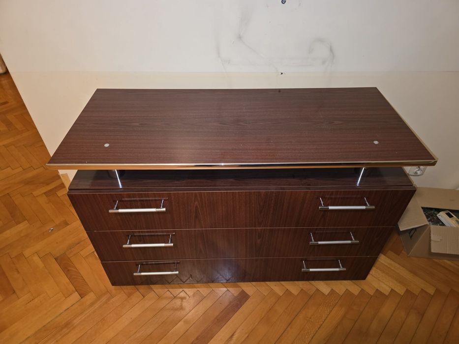 Comodă mare, Dulap dresing